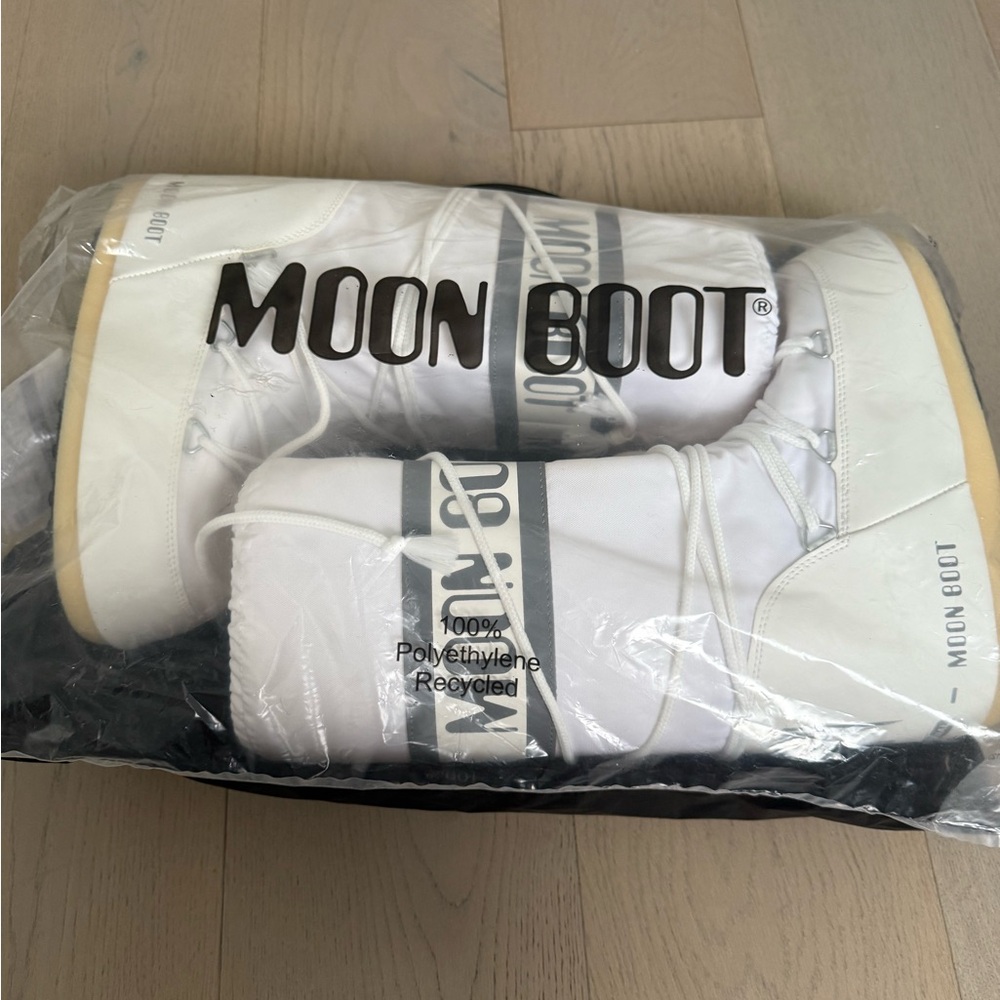 Moon Boot Icon Nylon White Boots
